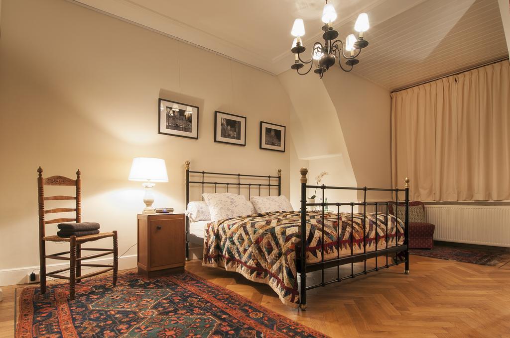 B&B De Schiedamse Suites Стая снимка
