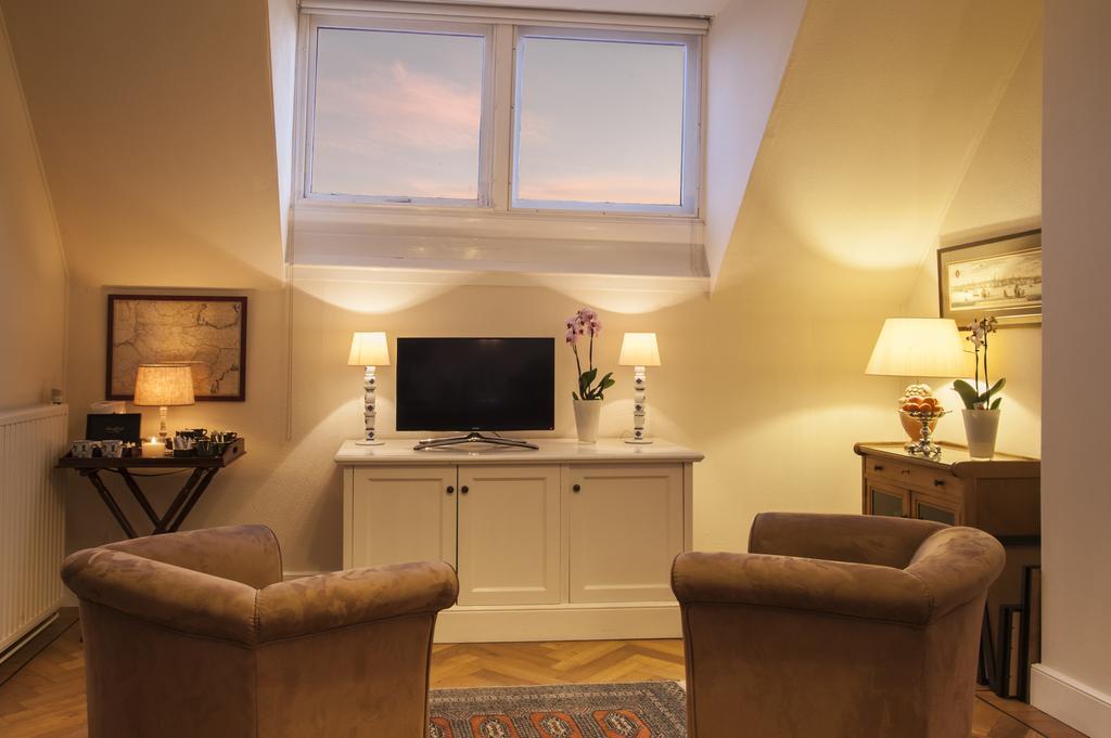 B&B De Schiedamse Suites Стая снимка