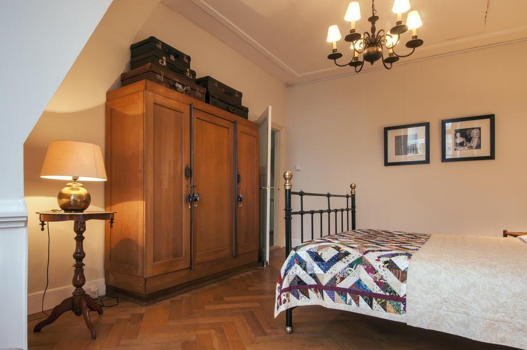 B&B De Schiedamse Suites Стая снимка
